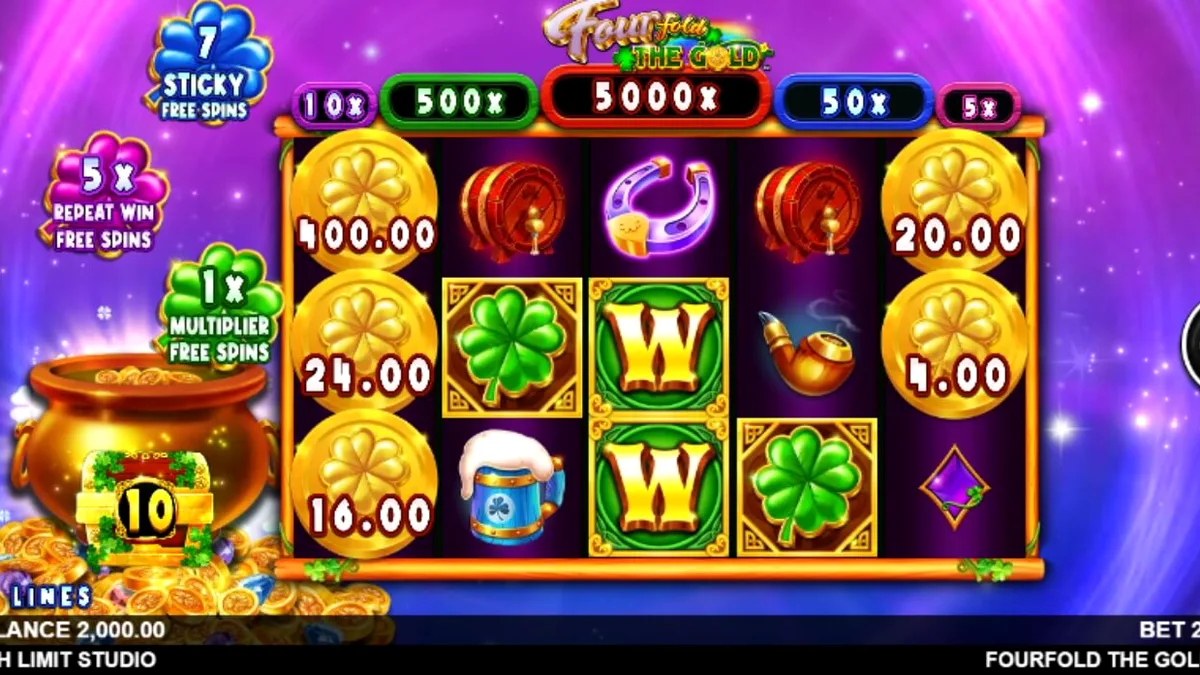 Interface do slot Fourfold the Gold com tema espacial e irlandês
